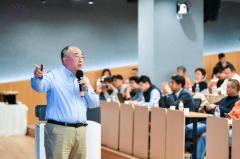 <b>分企业新增代码中AI贡献跨越50%</b>